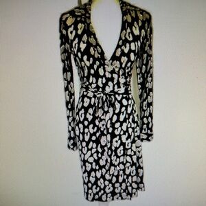 Calvin Klein NWT Abstract Print A-Line Dress with 3/4 Cuffed Sleeves